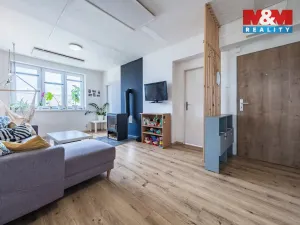 Prodej bytu 4+1, Větrušice, Jižní, 74 m2