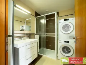 Prodej bytu 2+kk, Praha, Studnická, 93 m2