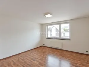 Pronájem rodinného domu, Praha - Stodůlky, Hlušičkova, 310 m2