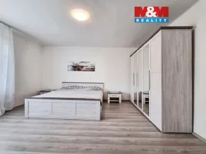 Pronájem bytu 2+kk, Karlovy Vary - Dvory, Chebská, 79 m2