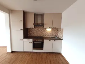 Pronájem bytu 2+kk, Kralupy nad Vltavou, Palackého nám., 54 m2
