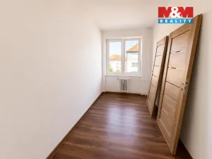 Pronájem bytu 3+1, Klášterec nad Ohří - Miřetice u Klášterce nad Ohří, Václava Řezáče, 69 m2