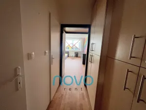 Pronájem bytu 2+kk, Praha - Modřany, Vazovova, 47 m2