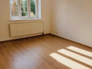 Pronájem bytu 2+1, Krnov, Petrovická, 58 m2
