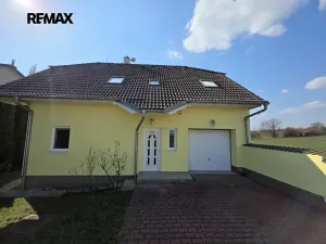 Pronájem rodinného domu, Topolany, 169 m2
