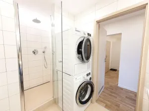 Pronájem bytu 3+kk, Praha - Michle, V zápolí, 75 m2