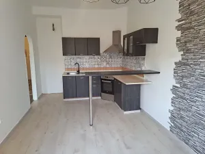 Pronájem bytu 2+1, Hradec Králové, U Koruny, 75 m2
