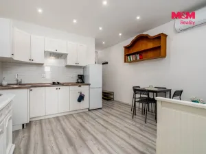 Prodej rodinného domu, Mařenice, 1190 m2
