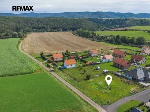 Prodej pozemku pro bydlení, Mlečice, 983 m2