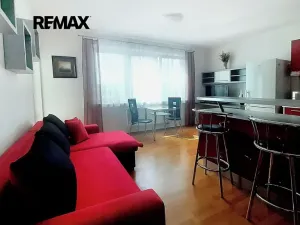 Pronájem bytu 2+kk, Kolín, Třídvorská, 63 m2