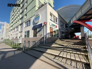 Pronájem obchodního prostoru, Praha - Stodůlky, Sluneční náměstí, 105 m2