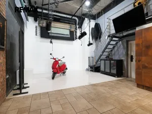 Prodej obchodního prostoru, Praha - Troja, Vřesová, 240 m2