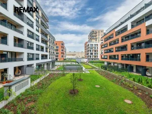 Pronájem bytu 1+kk, Praha - Hloubětín, Poděbradská, 37 m2