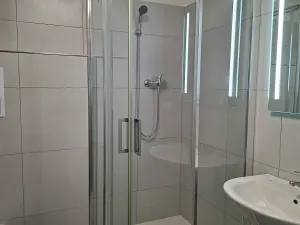 Pronájem bytu 1+kk, Praha, Pod altánem, 33 m2