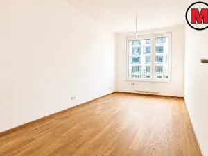 Pronájem bytu 2+kk, Praha - Vysočany, Smržových, 56 m2