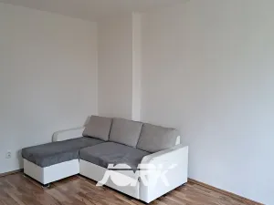 Pronájem bytu 1+1, Pardubice, Sakařova, 39 m2