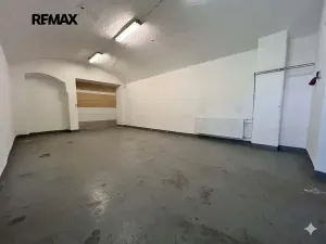 Pronájem skladu, Měřín, 454 m2