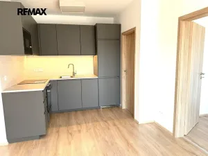 Pronájem bytu 2+kk, Slaný, Prokopa Holého, 40 m2