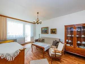 Prodej bytu 2+kk, Praha - Kobylisy, Třeboradická, 47 m2