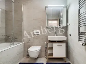 Pronájem bytu 2+kk, Praha - Karlín, U Mlýnského kanálu, 56 m2