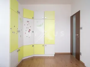 Pronájem rodinného domu, Praha - Dolní Měcholupy, Nad sadem, 204 m2