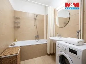 Pronájem bytu 3+1, Pardubice - Bílé Předměstí, Dašická, 89 m2