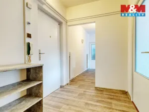 Prodej bytu 2+1, Kolinec, 63 m2