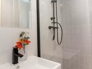 Pronájem bytu 3+kk, Praha - Břevnov, Břevnovská, 56 m2