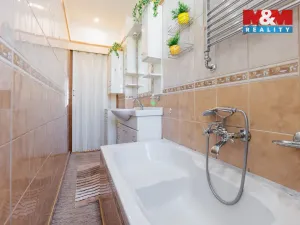 Prodej bytu 3+1, Karlovy Vary, Moskevská, 72 m2