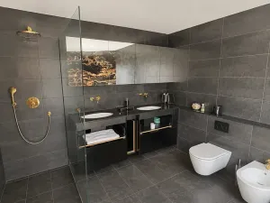 Prodej rodinného domu, Hrdlořezy, 165 m2
