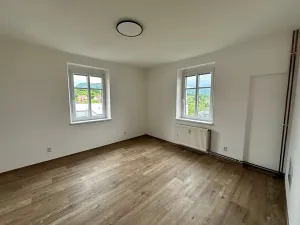 Pronájem bytu 2+1, Děčín, Škroupova, 64 m2