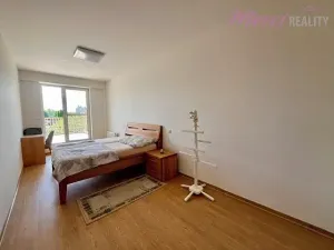 Prodej bytu 2+kk, Otrokovice, Příčná, 56 m2