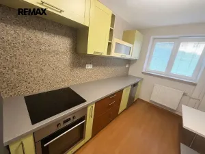 Prodej bytu 2+1, Jindřichův Hradec, Nádražní, 67 m2