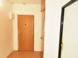 Prodej bytu 3+1, Osek, Hrdlovská, 55 m2