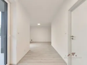 Pronájem bytu 1+kk, Zlín - Malenovice, Pod Hradem II, 29 m2