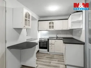 Pronájem bytu 2+1, Velvary, Chržínská, 62 m2