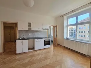 Pronájem bytu 2+kk, Praha - Holešovice, Dělnická, 54 m2