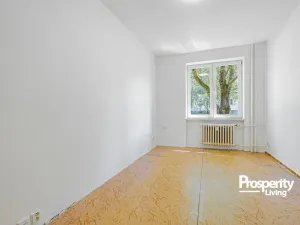 Prodej bytu 1+1, Karviná - Mizerov, tř. Těreškovové, 33 m2