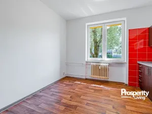 Prodej bytu 1+1, Karviná - Mizerov, tř. Těreškovové, 33 m2