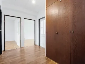 Prodej bytu 3+1, Praha - Zbraslav, Svépomoci, 85 m2