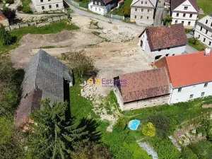 Prodej komerční nemovitosti, Tuhaň, 700 m2