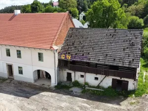 Prodej komerční nemovitosti, Tuhaň, 700 m2