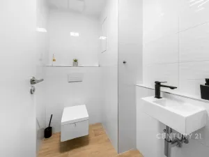 Prodej bytu 2+kk, České Budějovice, 77 m2