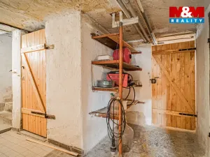 Prodej rodinného domu, Ostrava - Svinov, Leopolda Kříže, 350 m2