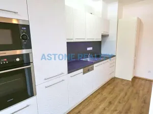 Pronájem bytu 2+kk, Praha - Vršovice, Košická, 69 m2