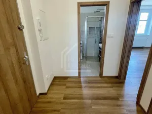 Pronájem bytu 2+kk, Praha - Strašnice, V korytech, 43 m2