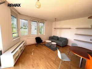 Pronájem bytu 2+kk, Praha - Hlubočepy, Högerova, 49 m2