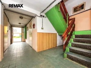 Prodej bytu 3+1, Červený Újezd, U Okálu, 62 m2