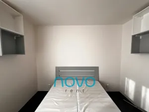 Pronájem bytu 2+kk, Klecany, V Honech, 43 m2
