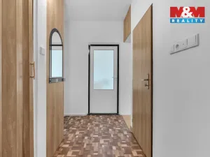 Prodej bytu 2+1, Skuteč, Družstevní, 63 m2